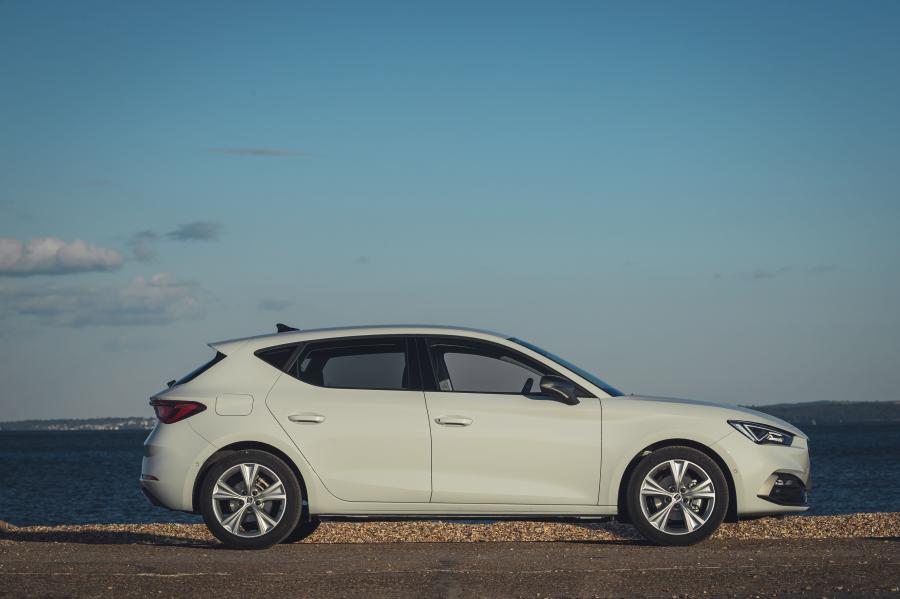  Seat Leon FR 2020 года  (UK) (фото 17 из 40)